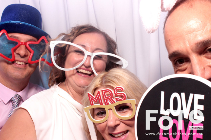 Diandra and Nick’s Wedding | View more photos from the event at gallery.fotomachines.com.au/u/FOTOMachines/Diandra-and-Nick’s-Wedding